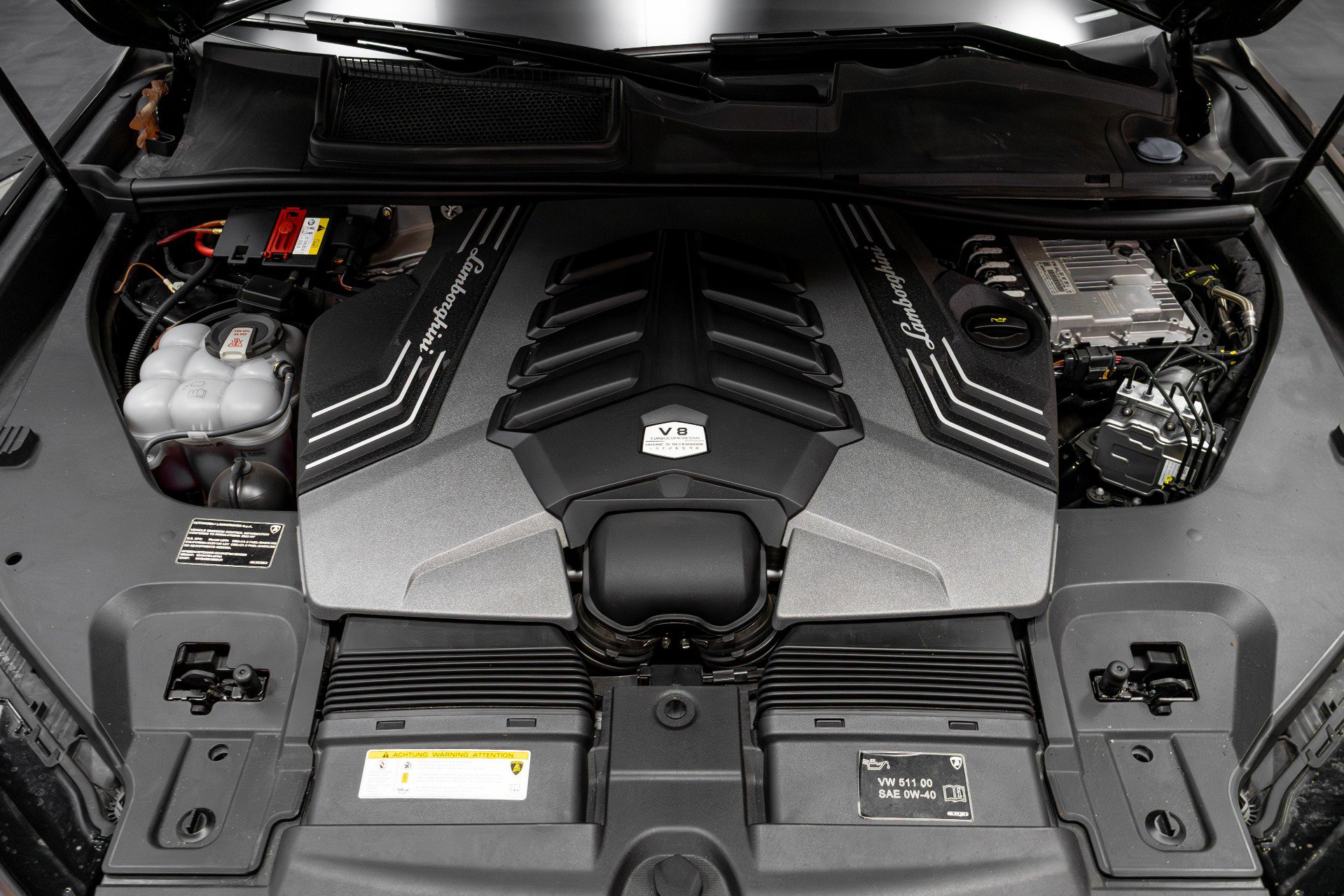 Used 2022 Lamborghini Urus image 44