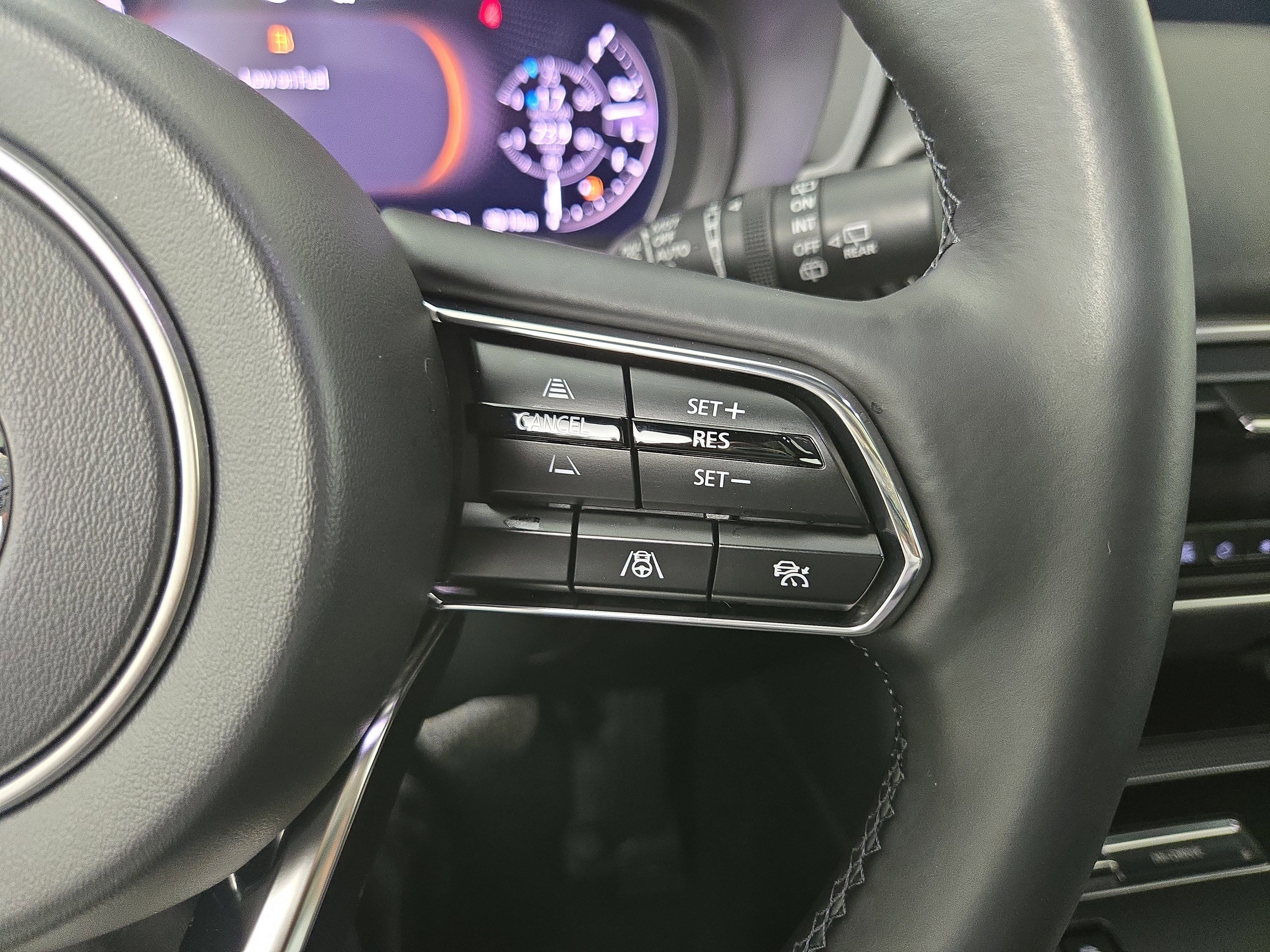 Certified 2025 MAZDA CX-70 Plug-In Hybrid w/ Premium Plus image 16