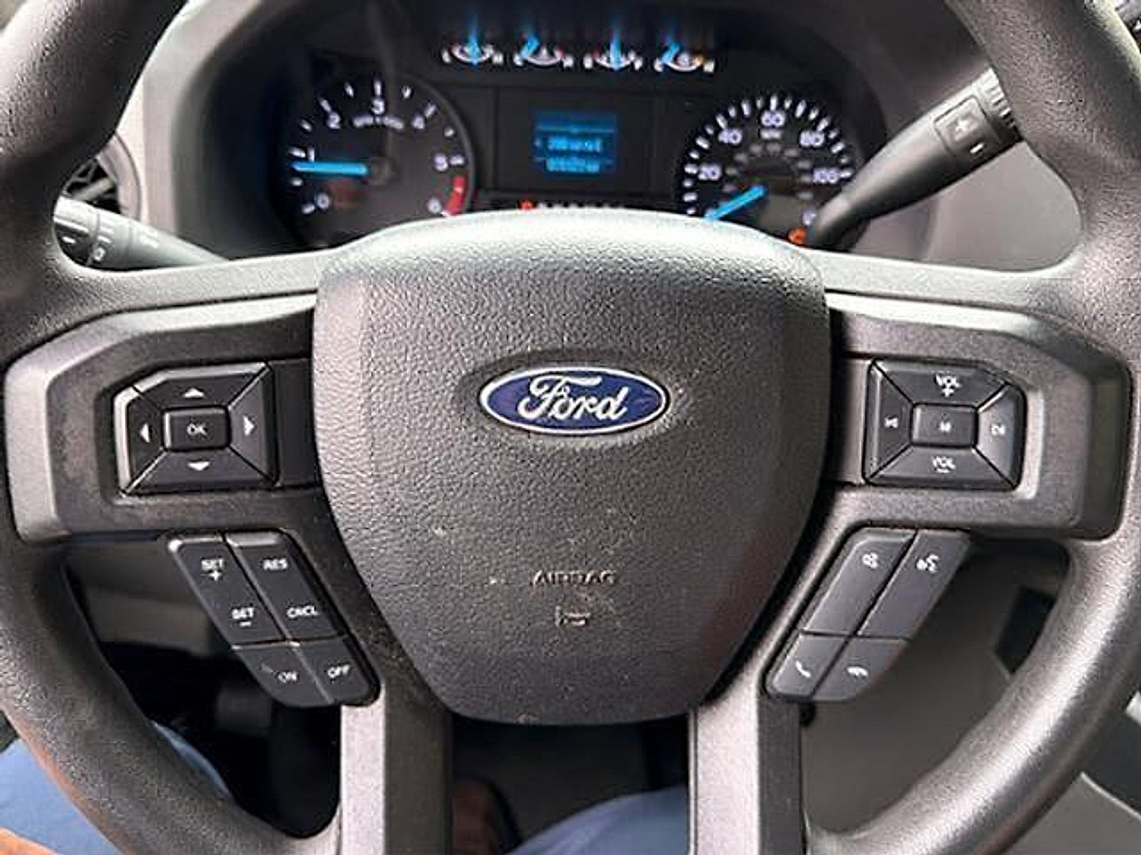 Used 2024 Ford E-450 and Econoline 450 Super Duty w/ Power Windows & Locks Group RWD image 12
