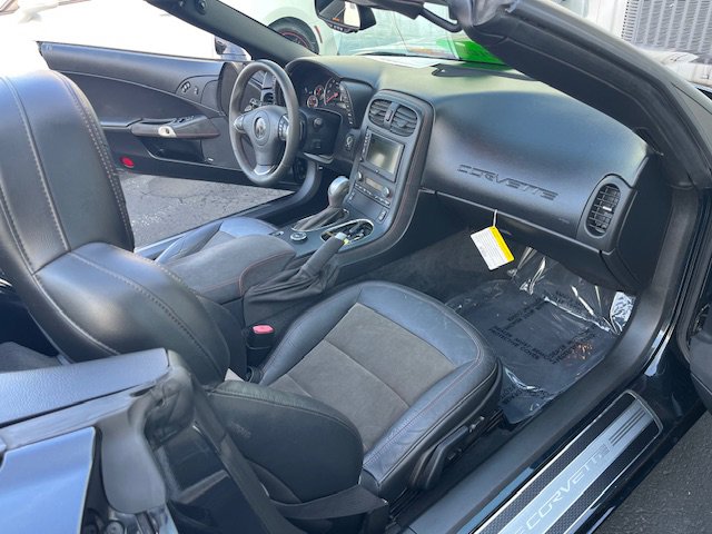 Used 2012 Chevrolet Corvette Grand Sport w/ 3LT Preferred Equipment Group image 14