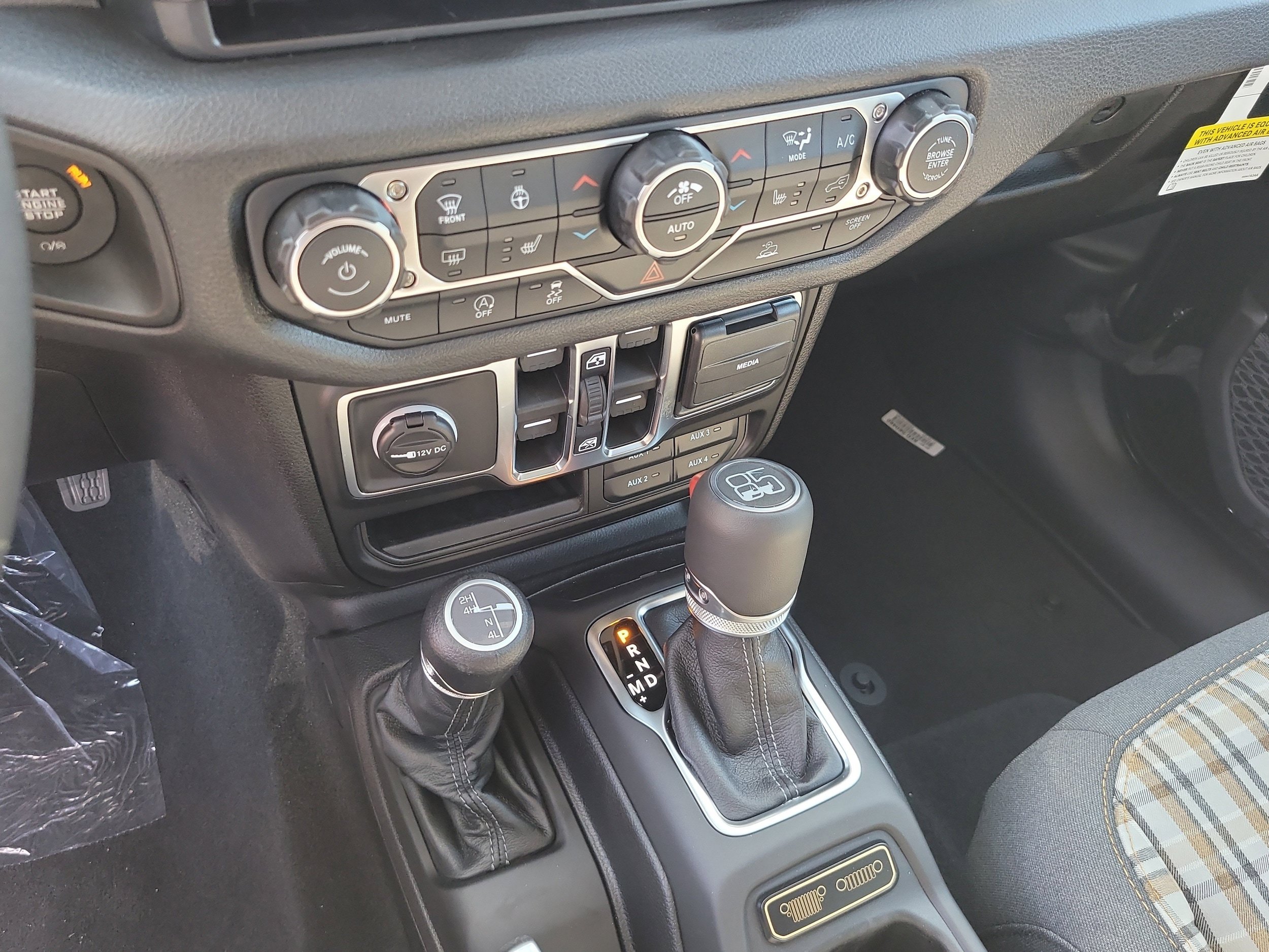 New 2026 Jeep Gladiator Sport AWD/4WD image 20