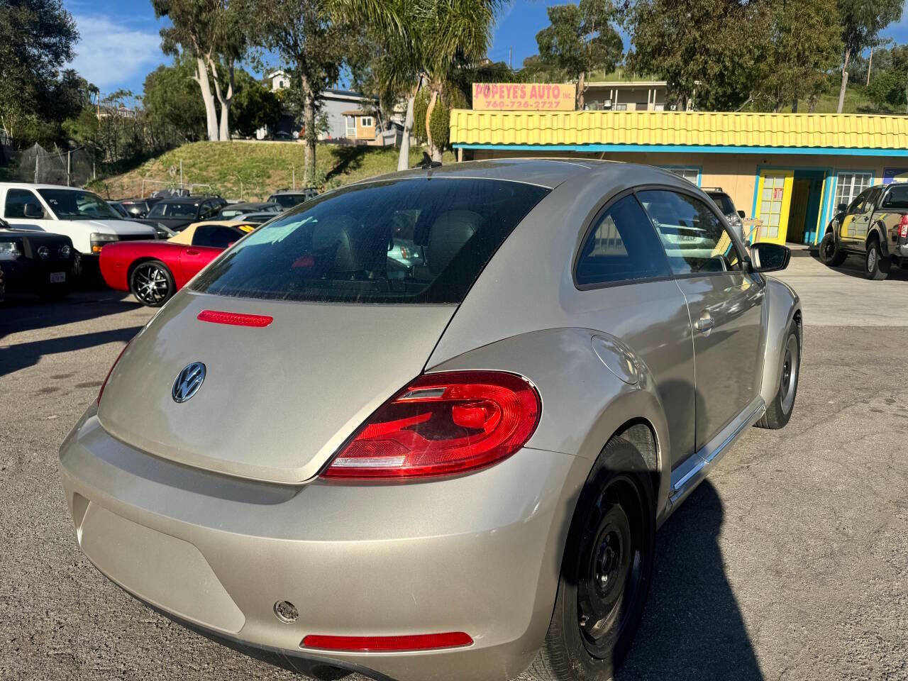 Used 2013 Volkswagen Beetle 2.5 FWD image 4