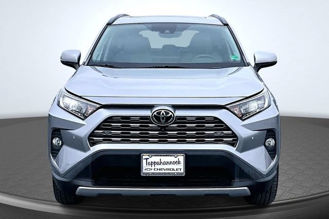 Used 2020 Toyota RAV4 Limited AWD/4WD image 2