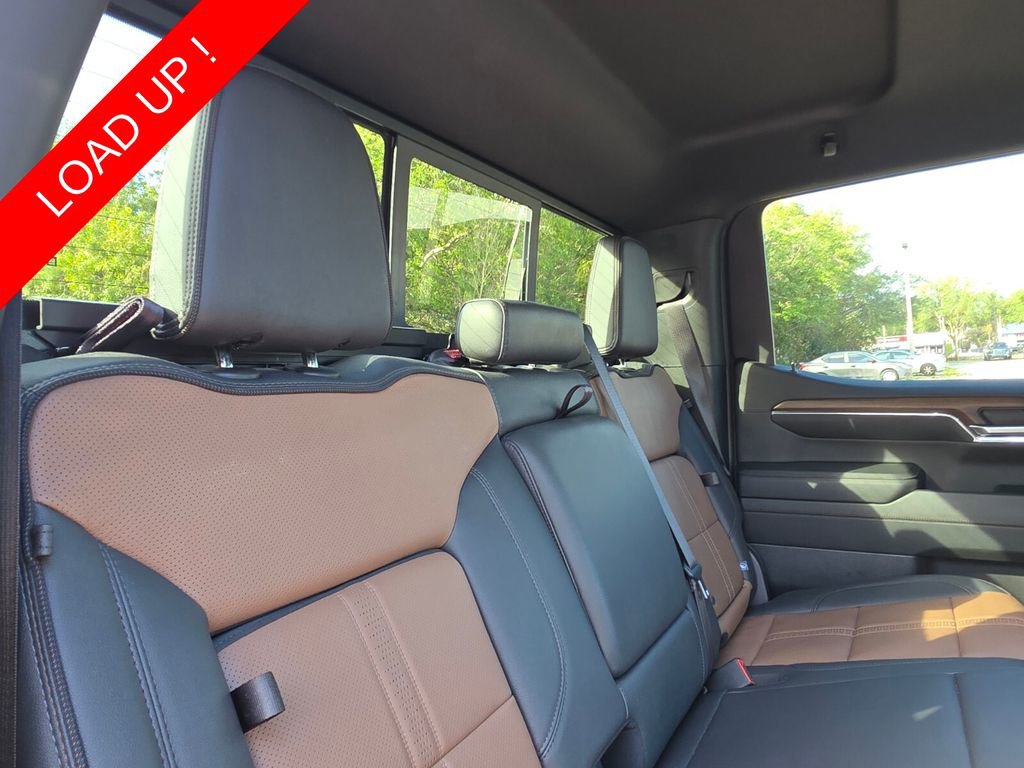 Used 2024 Chevrolet Silverado 1500 High Country w/ Technology Package image 18