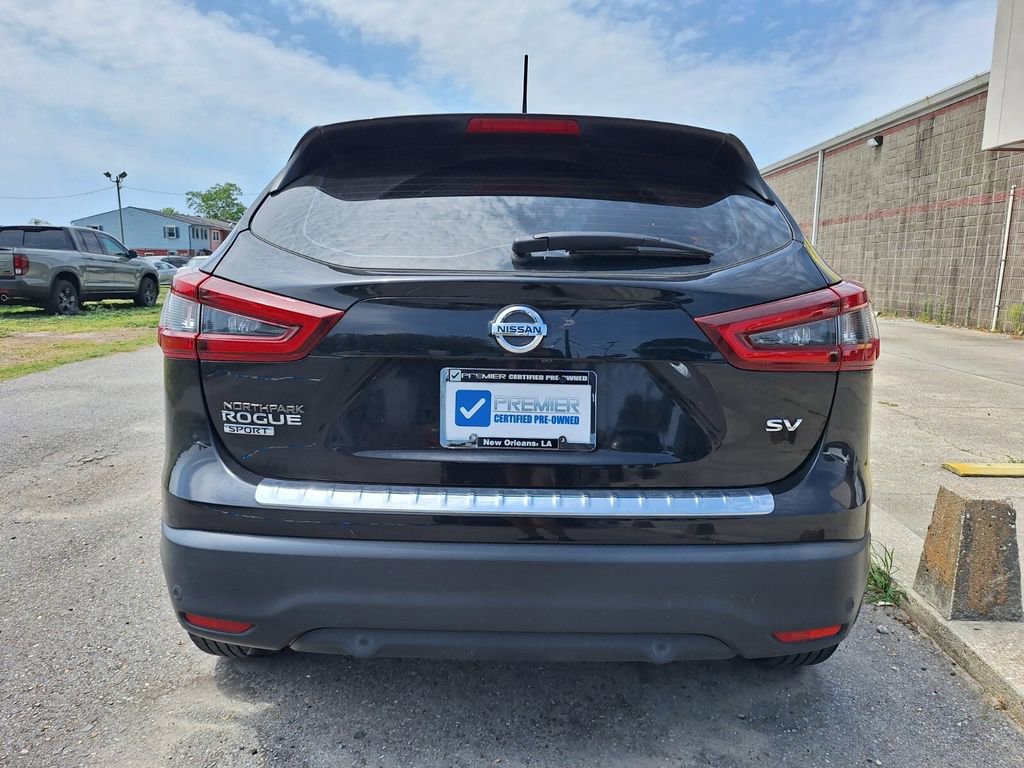Used 2021 Nissan Rogue Sport SV FWD image 4