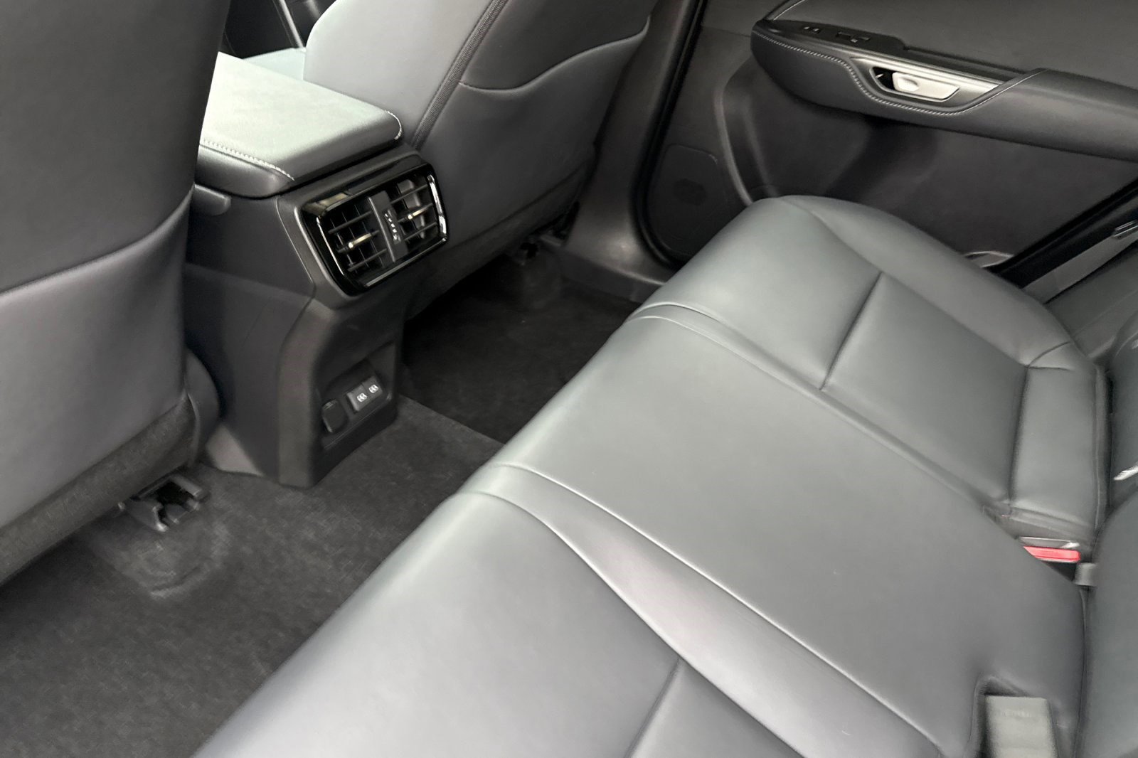 Used 2025 Lexus NX 350h AWD w/ Premium Package image 24