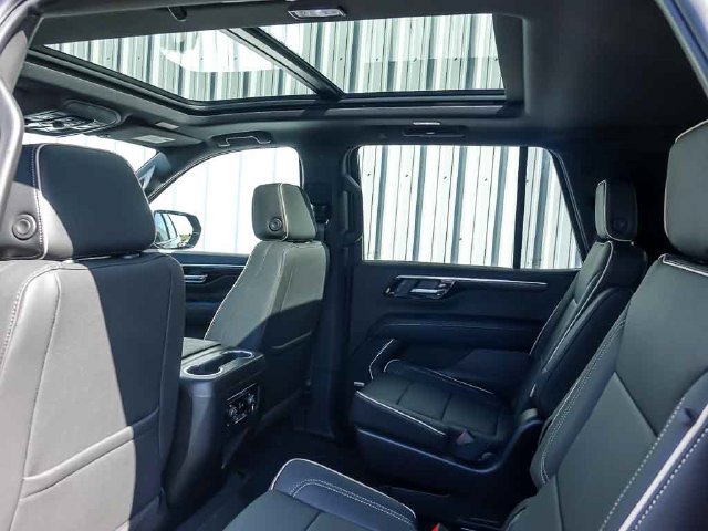 New 2027 Chevrolet Tahoe Premier w/ Sun And Tow Package AWD/4WD image 18