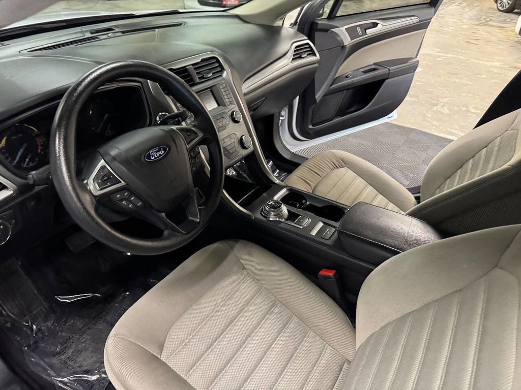 Used 2019 Ford Fusion S image 33