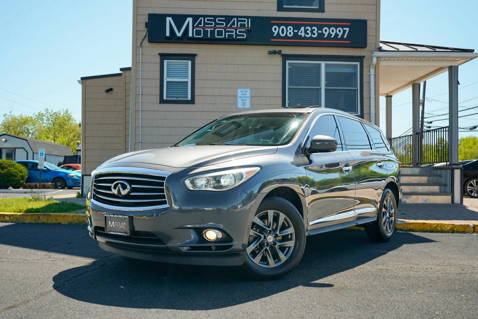 Used 2013 INFINITI JX35 AWD w/ Premium Pkg