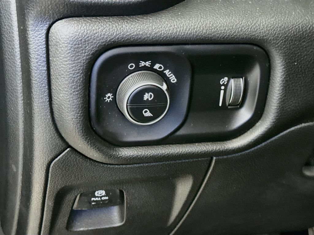 Used 2024 RAM 1500 Big Horn AWD/4WD image 19