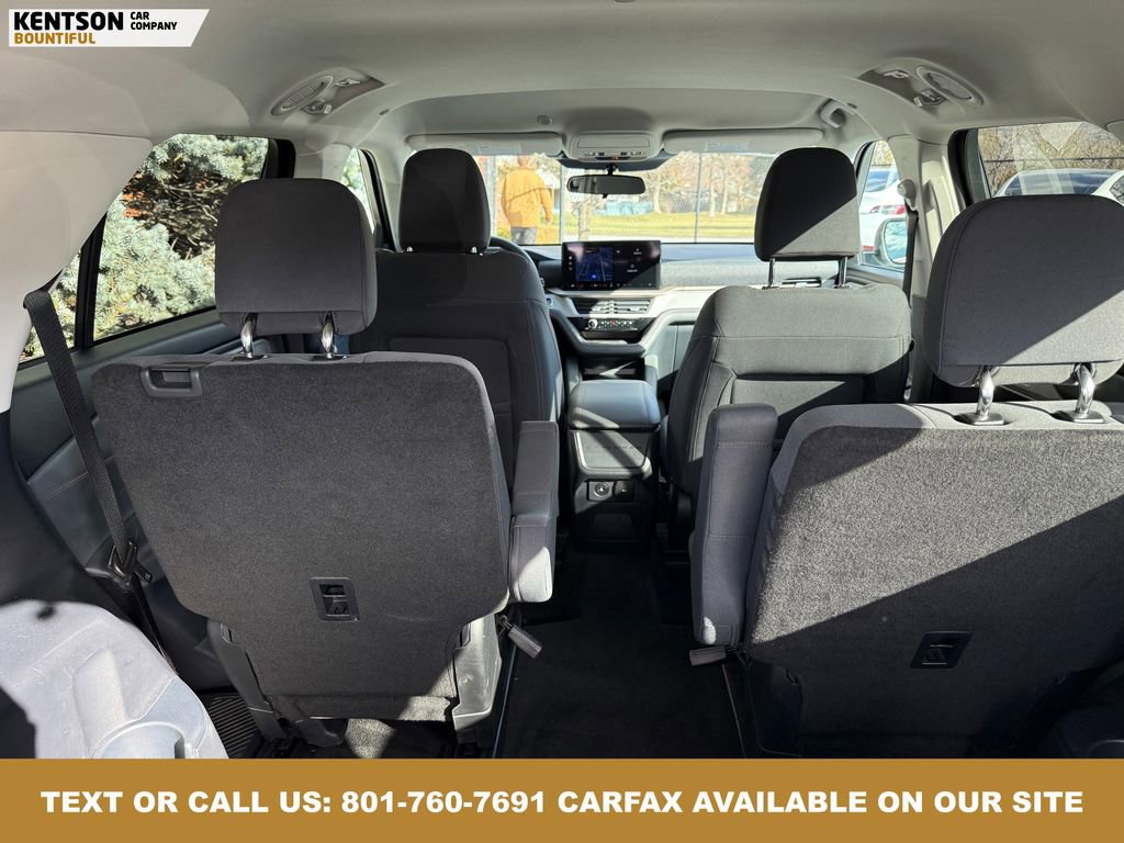 Used 2025 Ford Explorer Active image 35