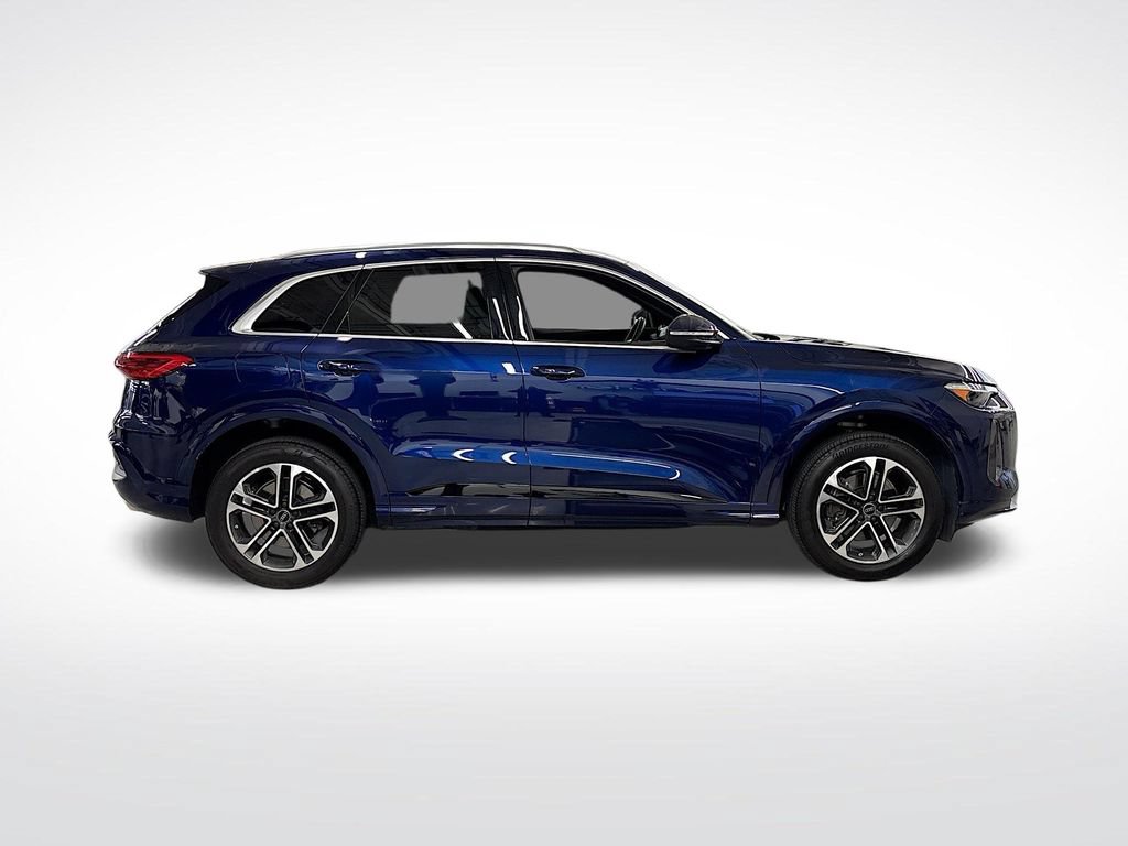 Certified 2025 Audi Q5 Premium Plus w/ Premium Plus AWD/4WD image 6