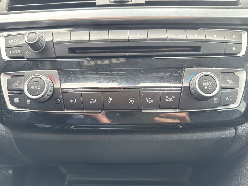 Used 2018 BMW 320i xDrive Sedan image 17