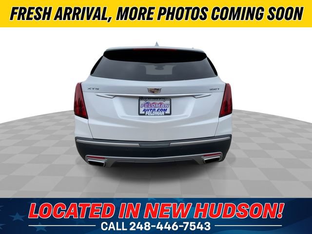 Used 2020 Cadillac XT5 Premium Luxury w/ LPO, Floor Liner Package FWD image 9