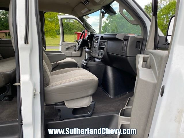 Used 2024 Chevrolet Express 3500 LT w/ LT Preferred Equipment Group RWD image 14