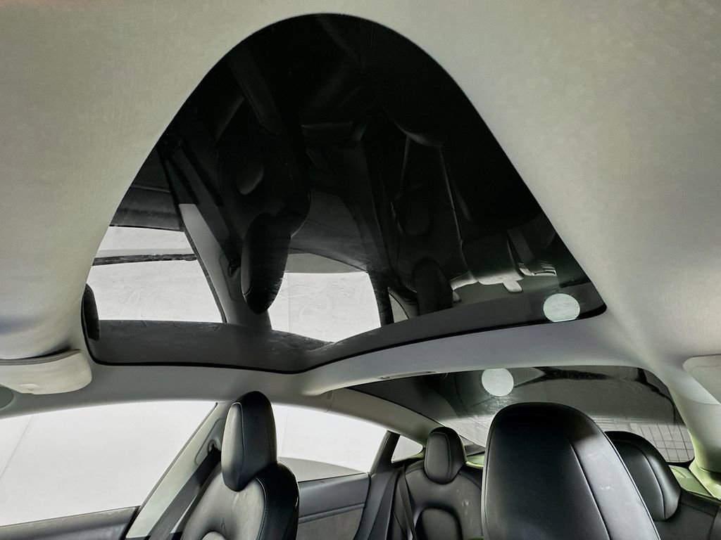 Used 2019 Tesla Model 3 Standard Range Plus image 8