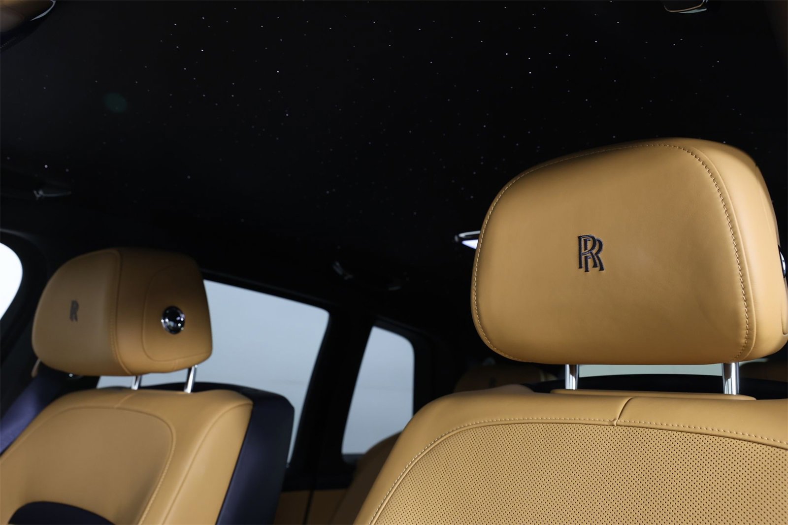 Certified 2024 Rolls-Royce Cullinan image 33