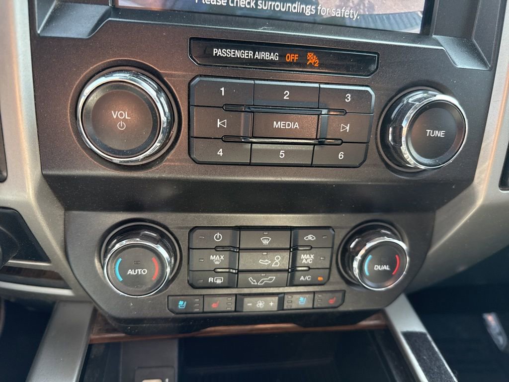 Used 2019 Ford F150 Lariat AWD/4WD image 12