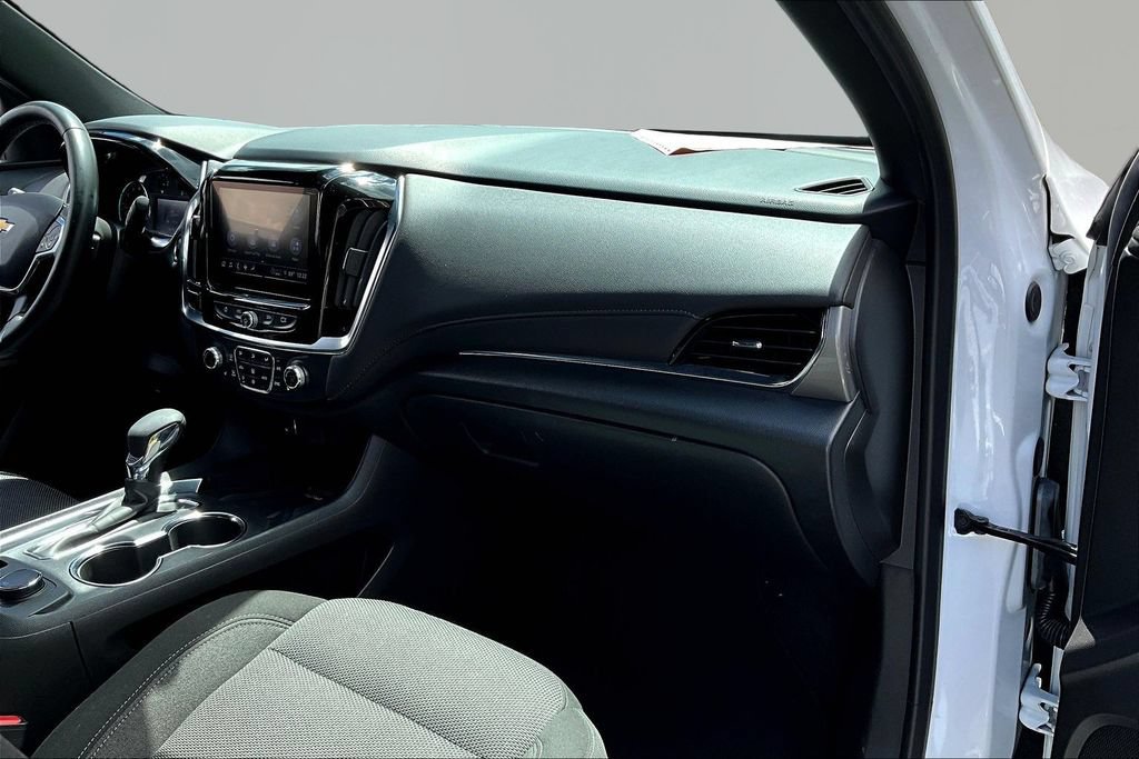 Used 2023 Chevrolet Traverse LT AWD/4WD image 28
