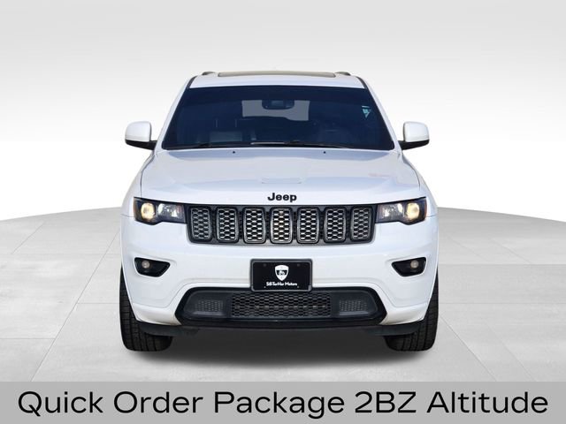 Used 2018 Jeep Grand Cherokee Altitude image 3