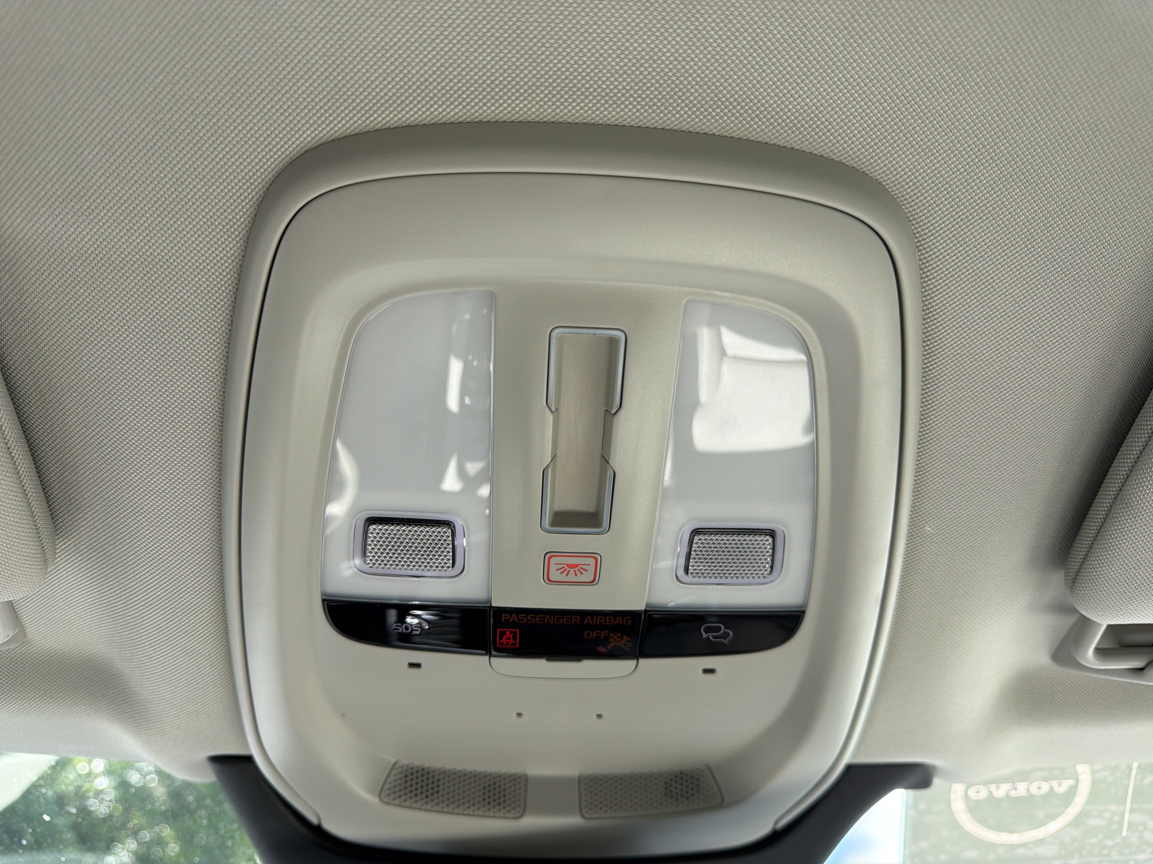 Certified 2024 Volvo XC90 T8 Ultimate w/ Protection Package Premier AWD/4WD image 29
