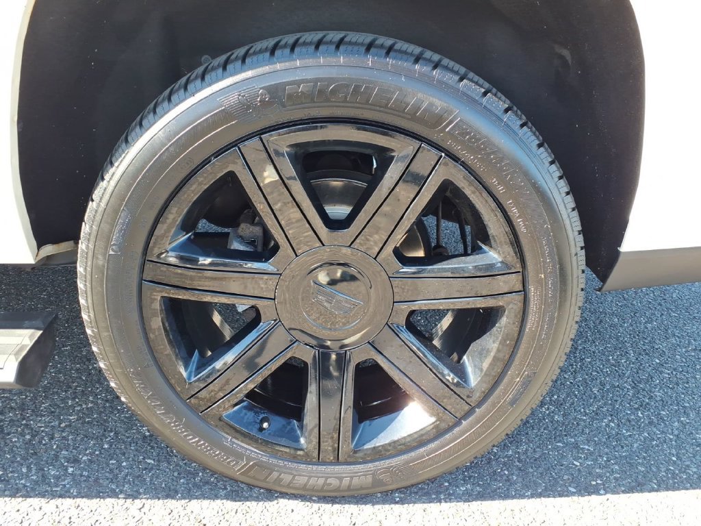 Used 2015 Cadillac Escalade ESV Premium AWD/4WD image 20