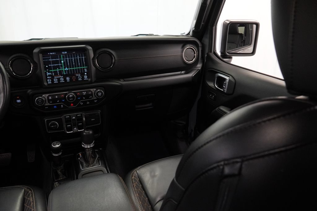 Used 2023 Jeep Wrangler Unlimited Sahara AWD/4WD image 14