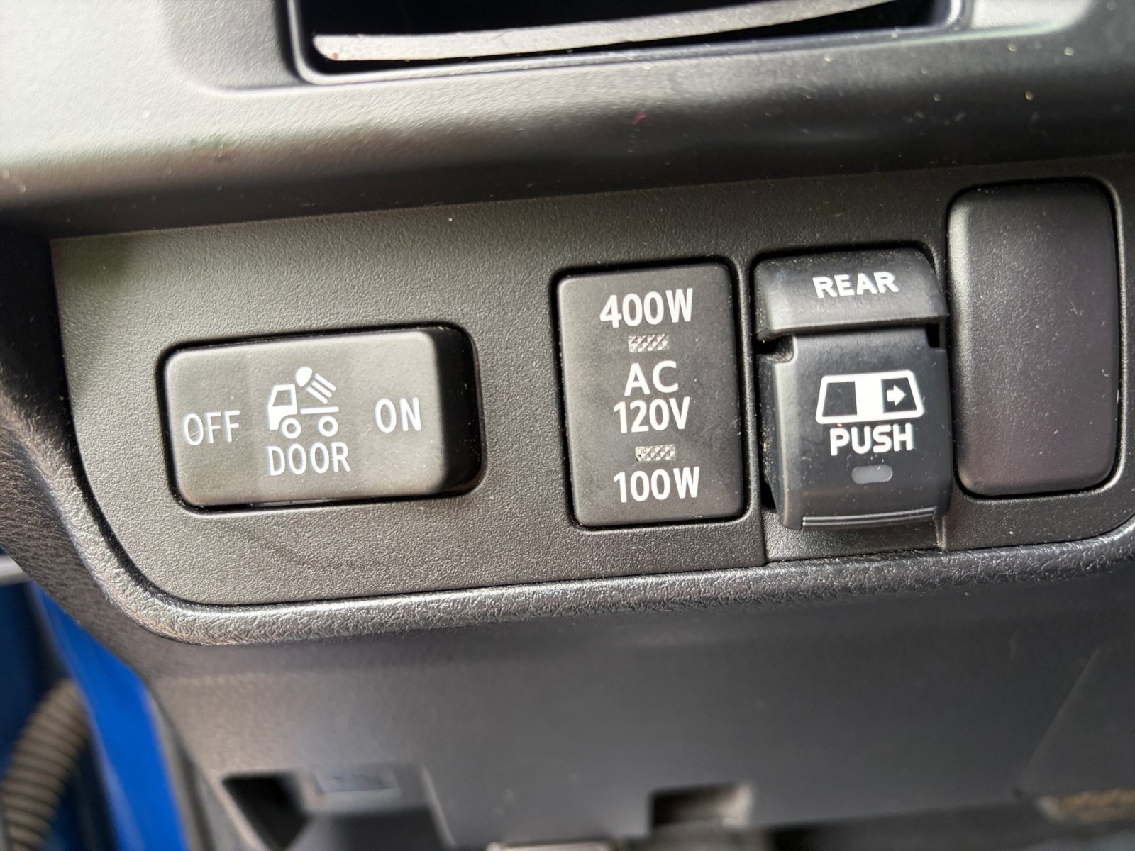 Used 2017 Toyota Tacoma Limited w/ Tow Package AWD/4WD image 26