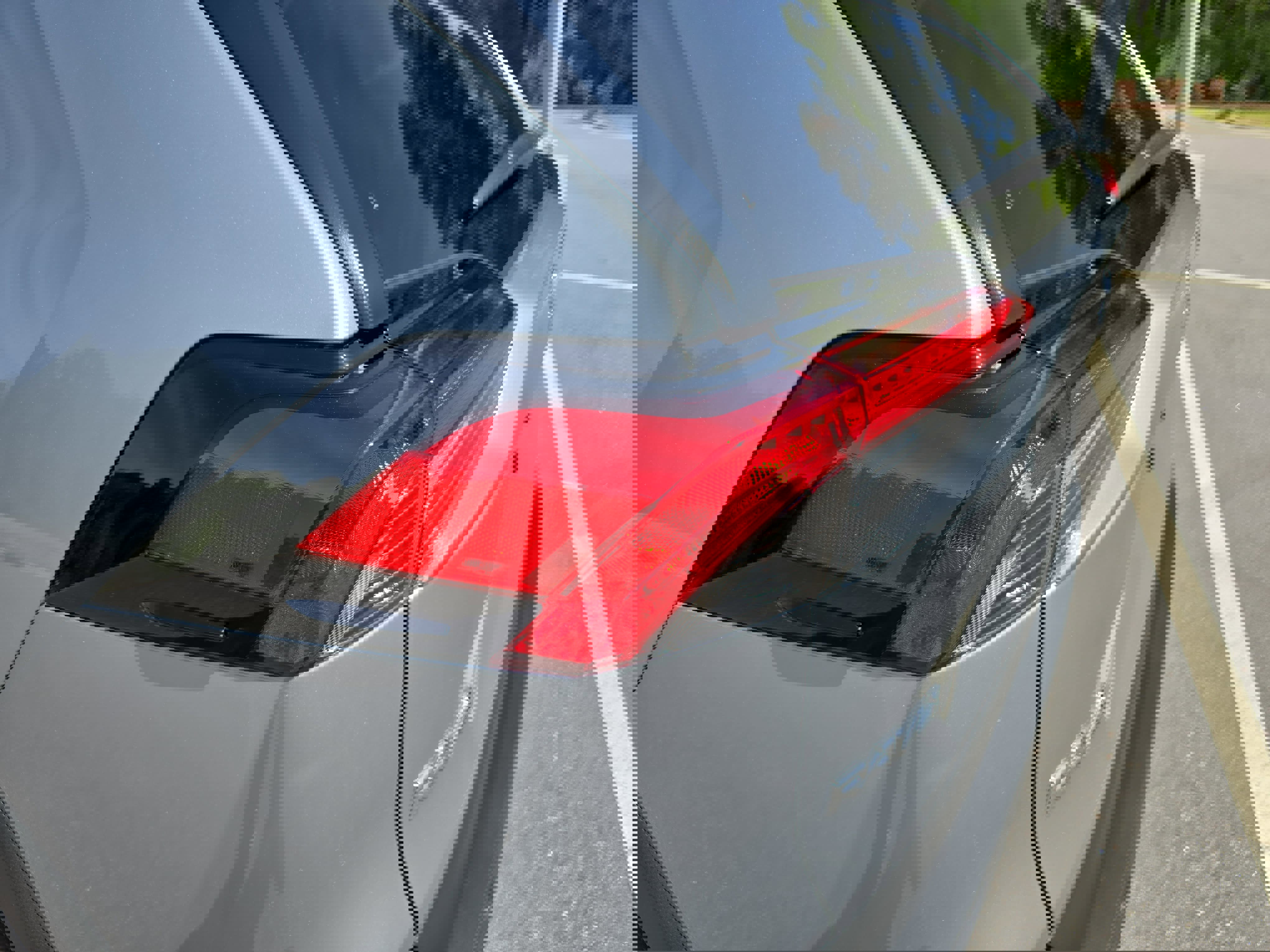 Used 2025 Toyota RAV4 XLE w/ Convenience Package image 37