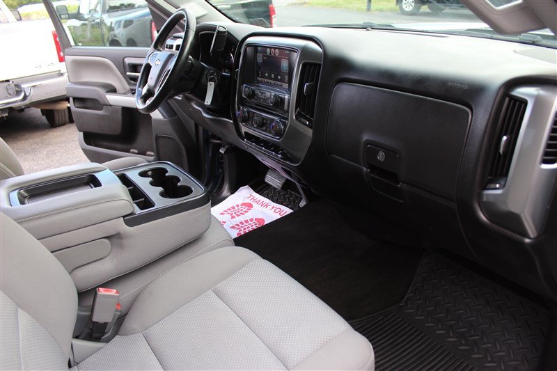 Used 2015 Chevrolet Silverado 2500 LT w/ LT Convenience Package AWD/4WD image 21