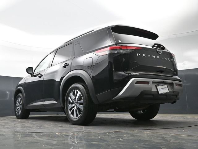 Used 2025 Nissan Pathfinder SL FWD image 37