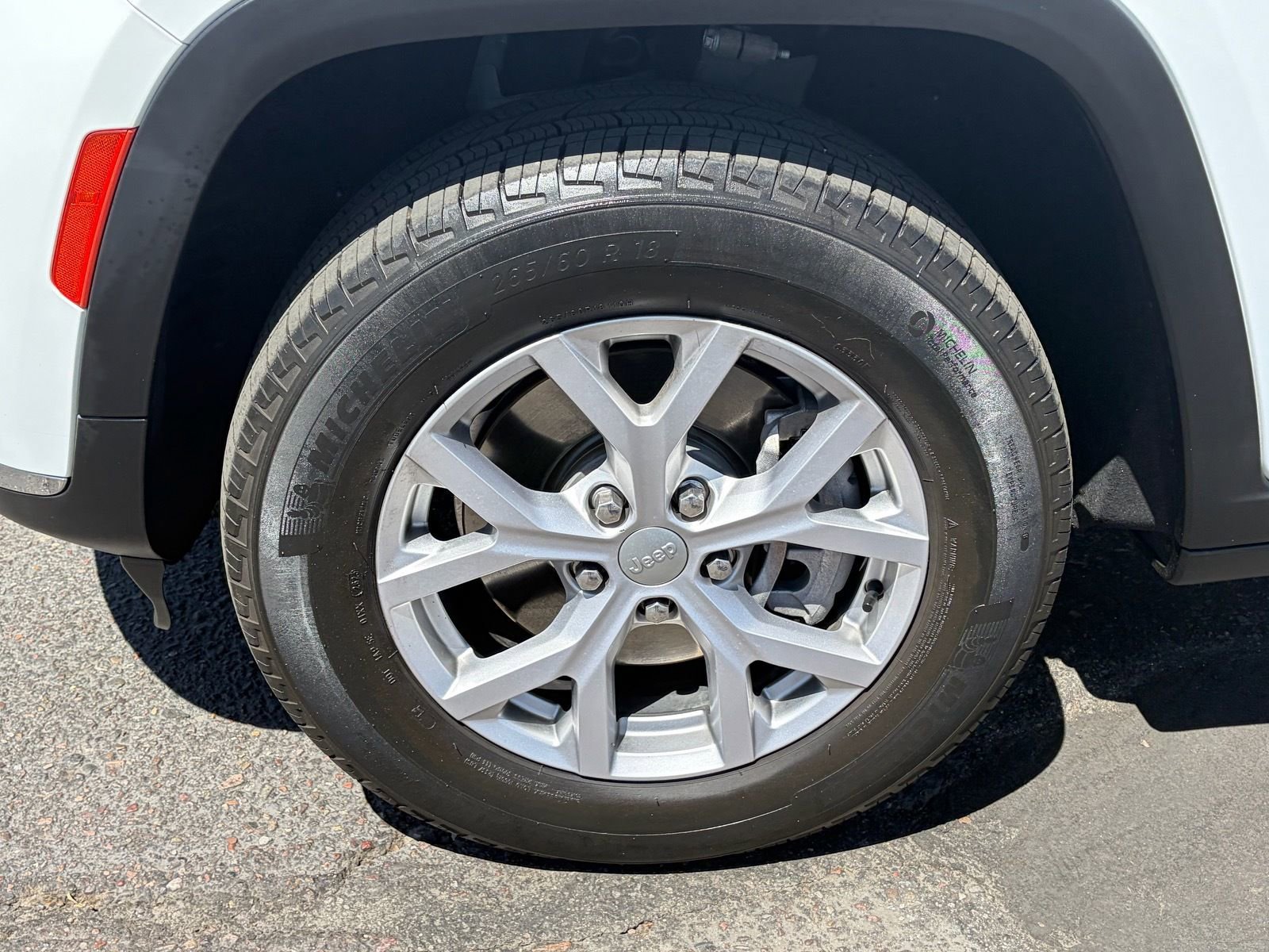 Used 2021 Jeep Grand Cherokee L Limited AWD/4WD image 11