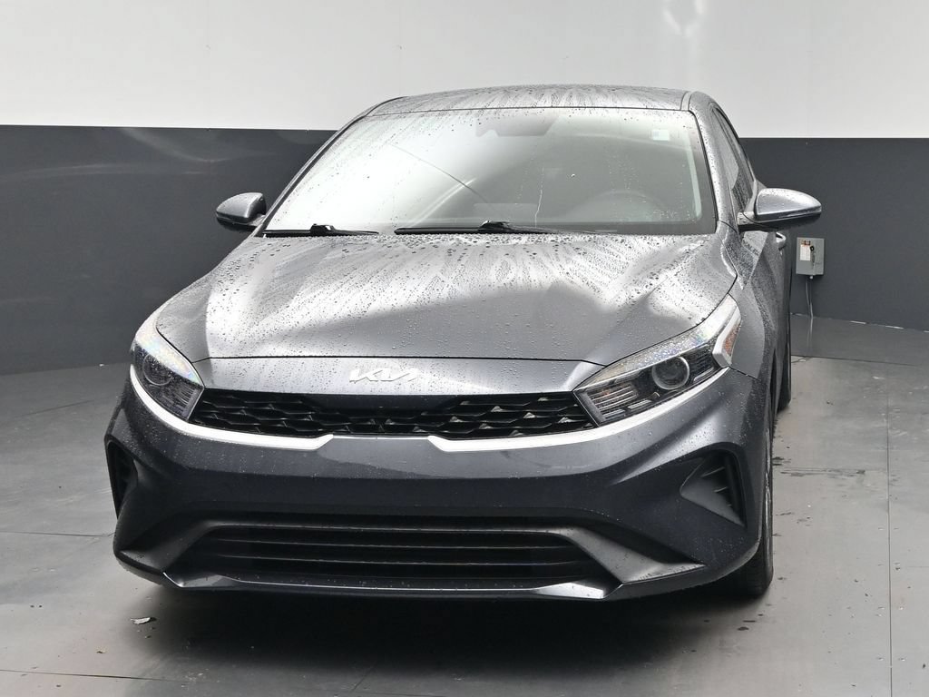 Used 2023 Kia Forte LXS w/ LXS Technology Package FWD image 6