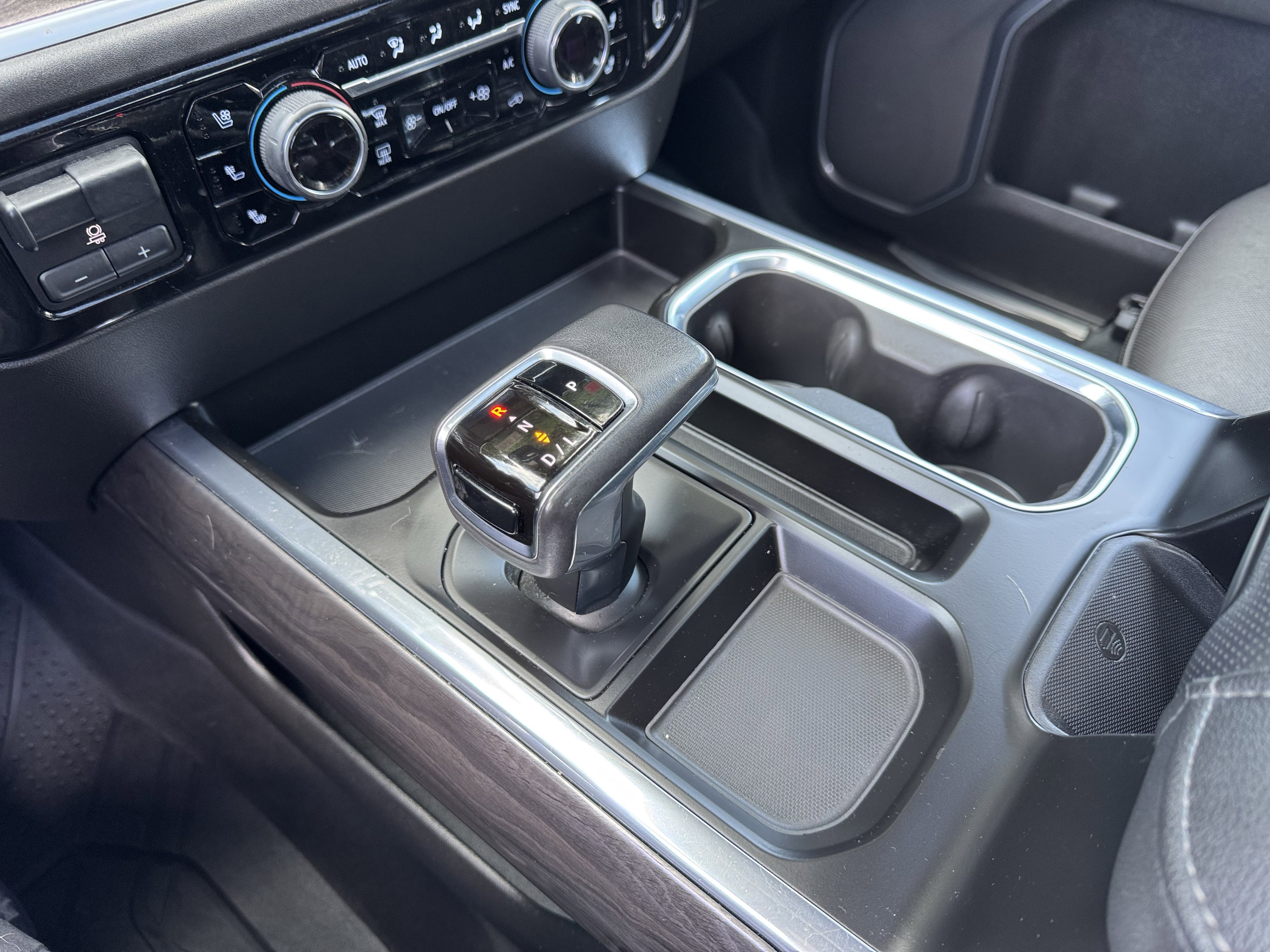 Used 2022 Chevrolet Silverado 1500 LTZ w/ LTZ Premium Package image 30