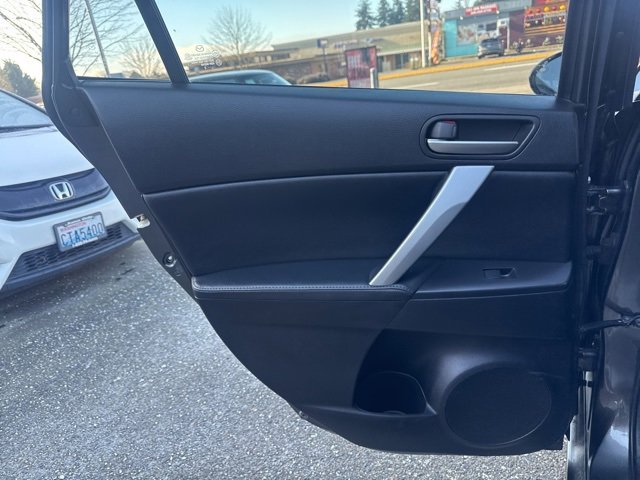 Used 2012 MAZDA MAZDA3 i Grand Touring w/ Tech Pkg image 17