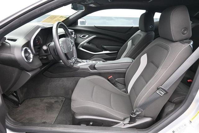 Used 2018 Chevrolet Camaro SS RWD image 26