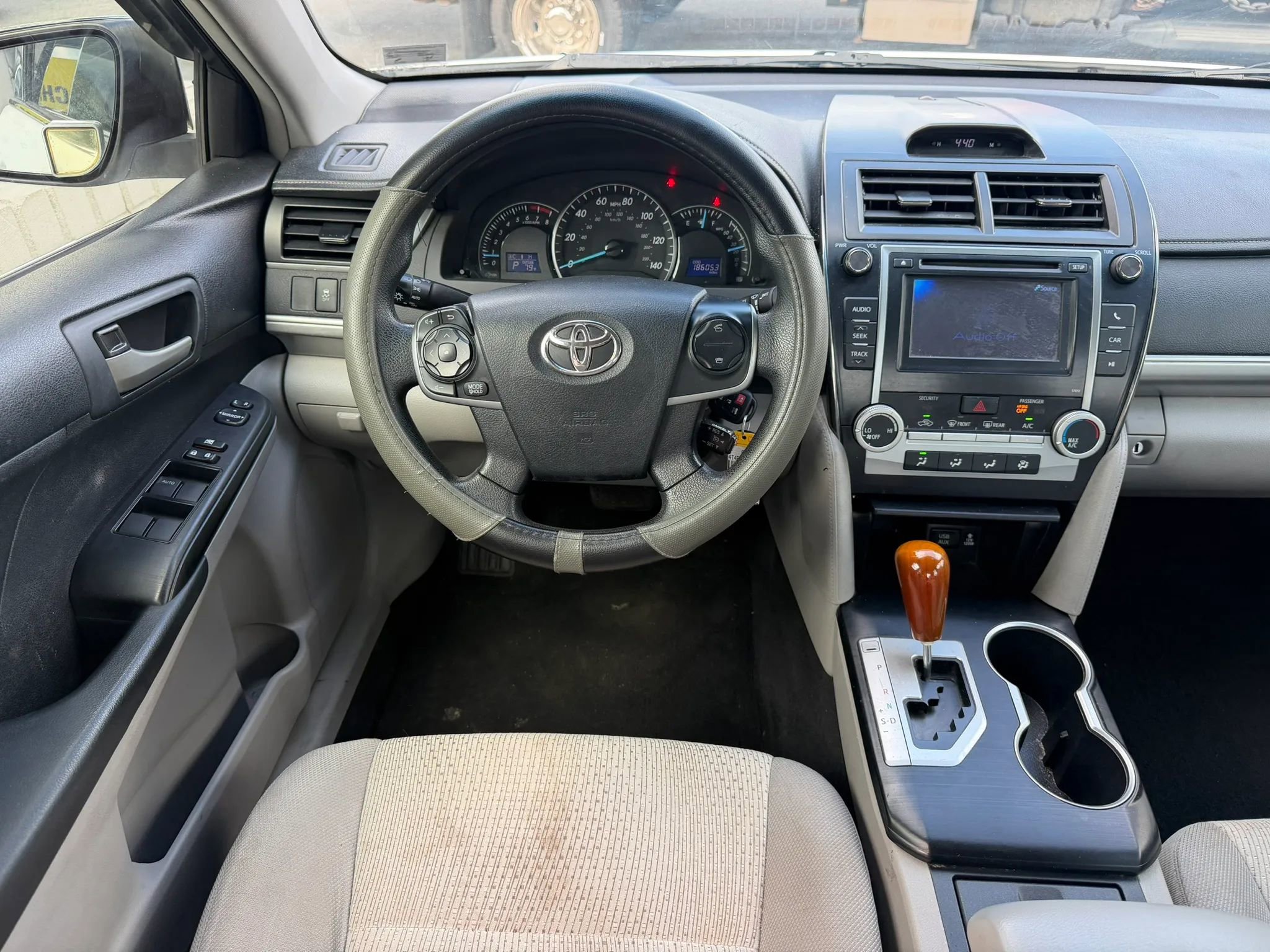 Used 2012 Toyota Camry LE FWD image 14