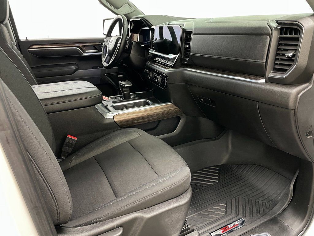 Used 2025 Chevrolet Silverado 1500 RST w/ Convenience Package II image 39
