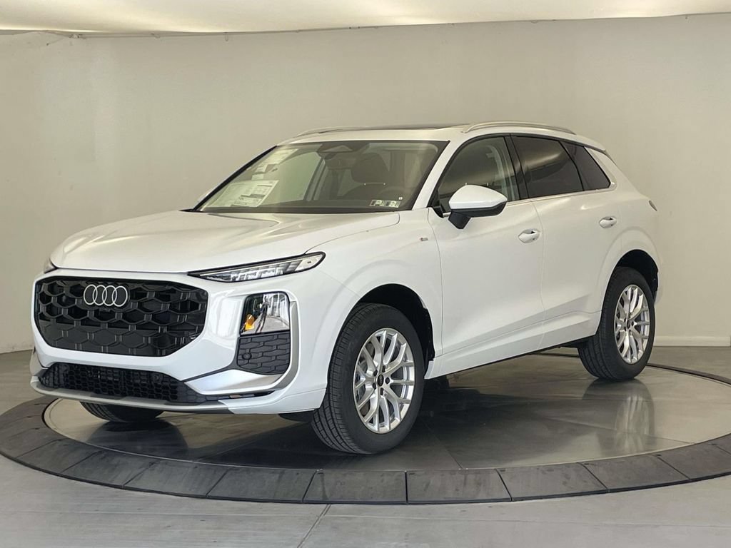 New 2026 Audi Q3 quattro 2.0T AWD/4WD image 1