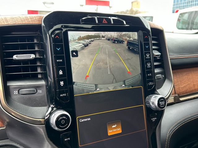 Used 2022 RAM 1500 Limited w/ Body-Colour Bumper Group image 16