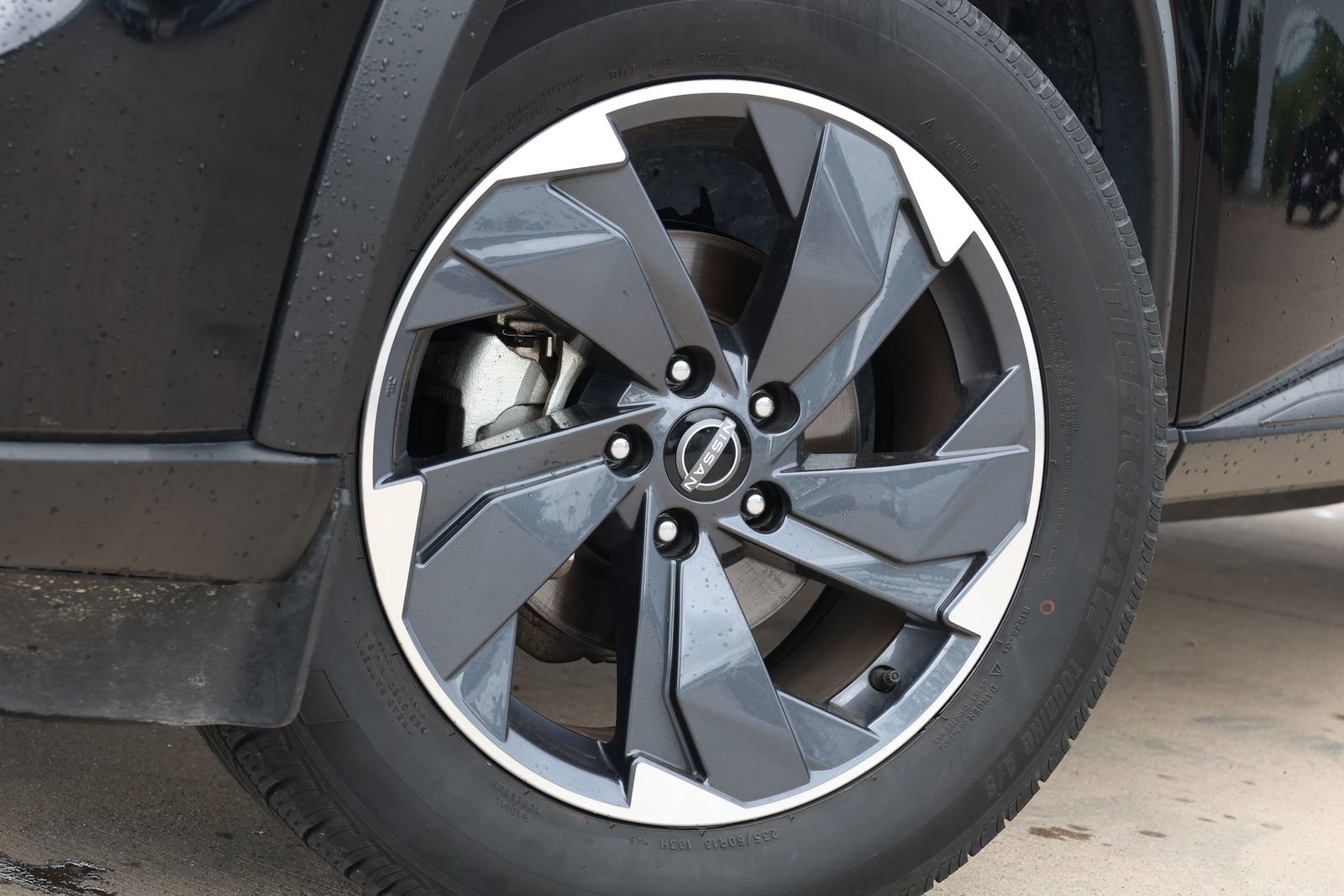 Used 2024 Nissan Rogue SV image 12