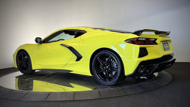 Used 2024 Chevrolet Corvette Stingray Premium Cpe w/ Z51 Performance Package RWD image 24