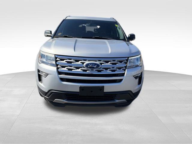 Used 2019 Ford Explorer XLT w/ Equipment Group 201A AWD/4WD image 2