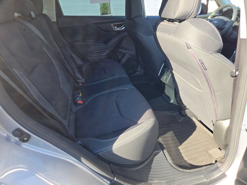 Used 2023 Subaru Forester Premium AWD/4WD image 10