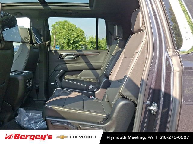 New 2025 Chevrolet Suburban Premier image 15