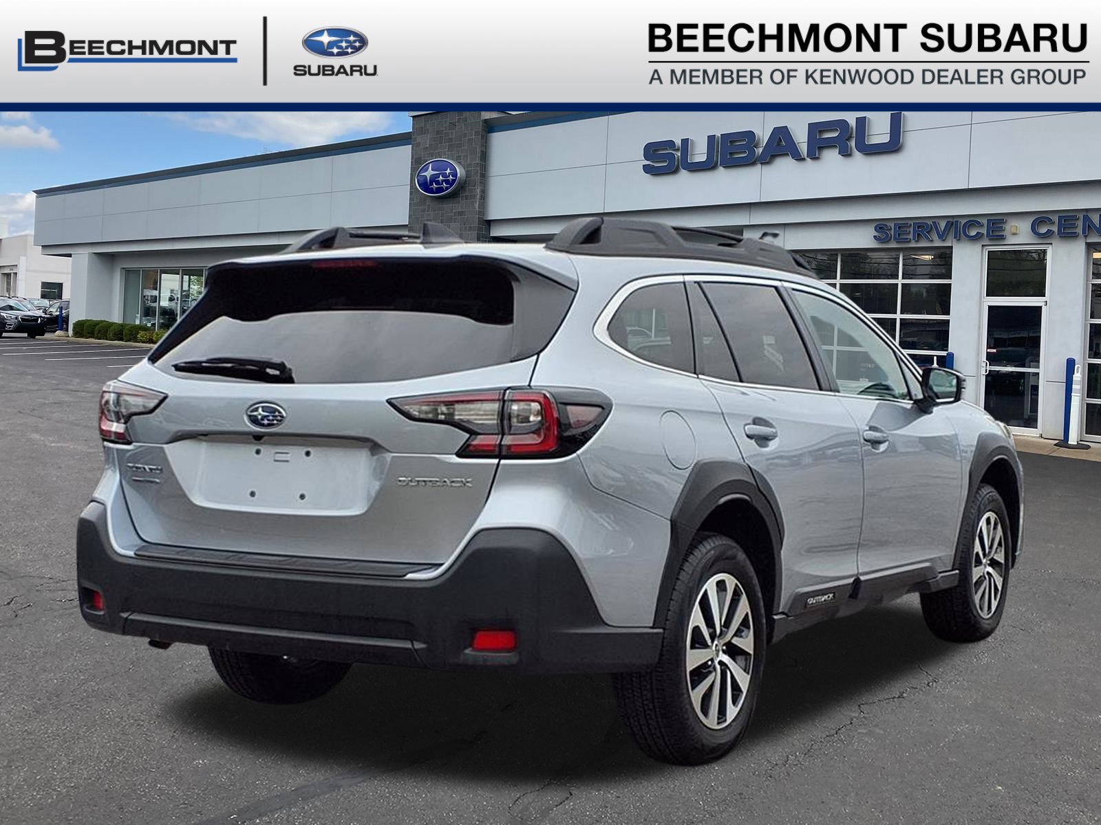 Used 2025 Subaru Outback Premium image 7