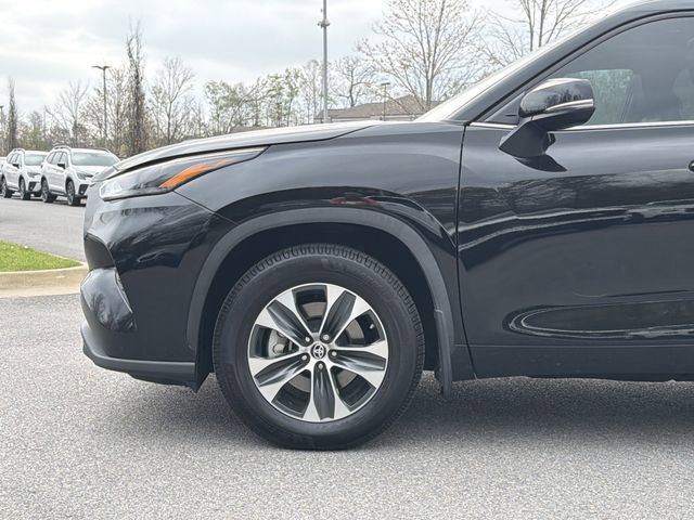 Used 2023 Toyota Highlander XLE image 15