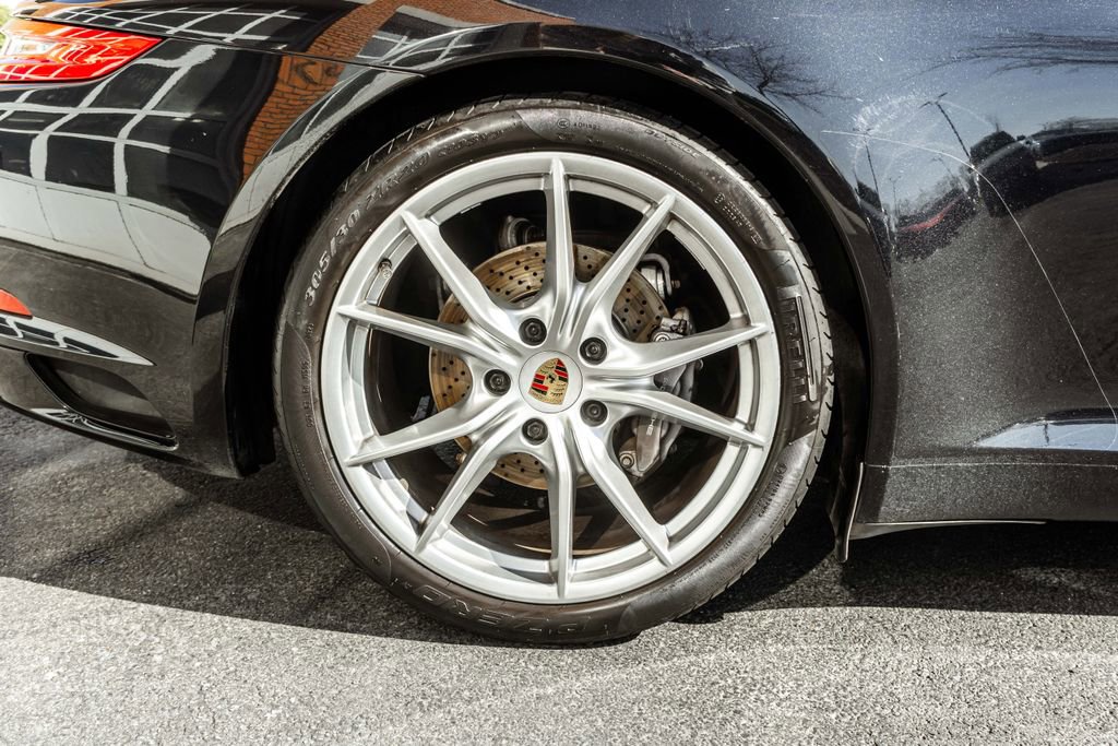 Used 2018 Porsche 911 Carrera image 32