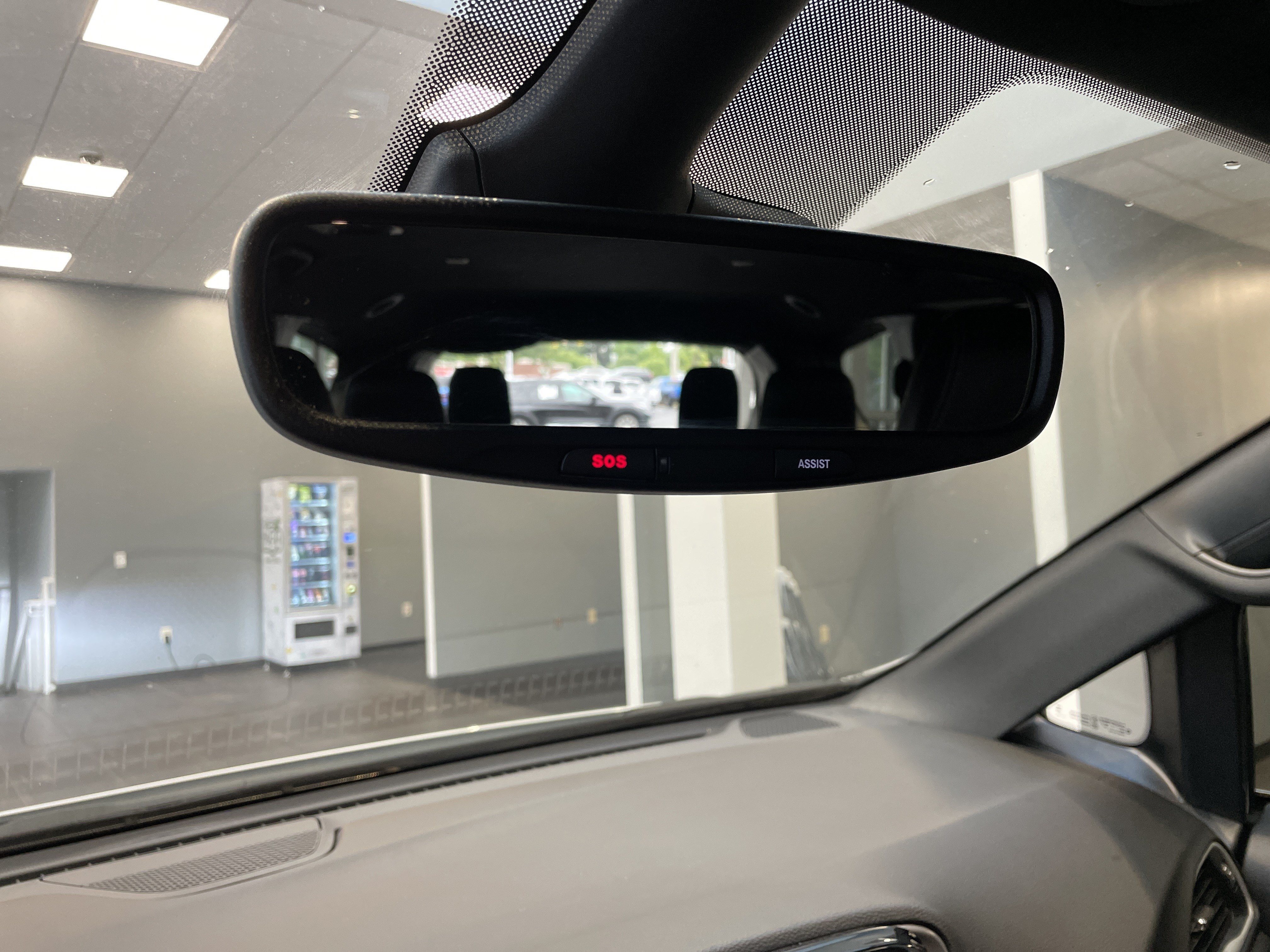 Used 2025 Chrysler Voyager LX FWD image 29