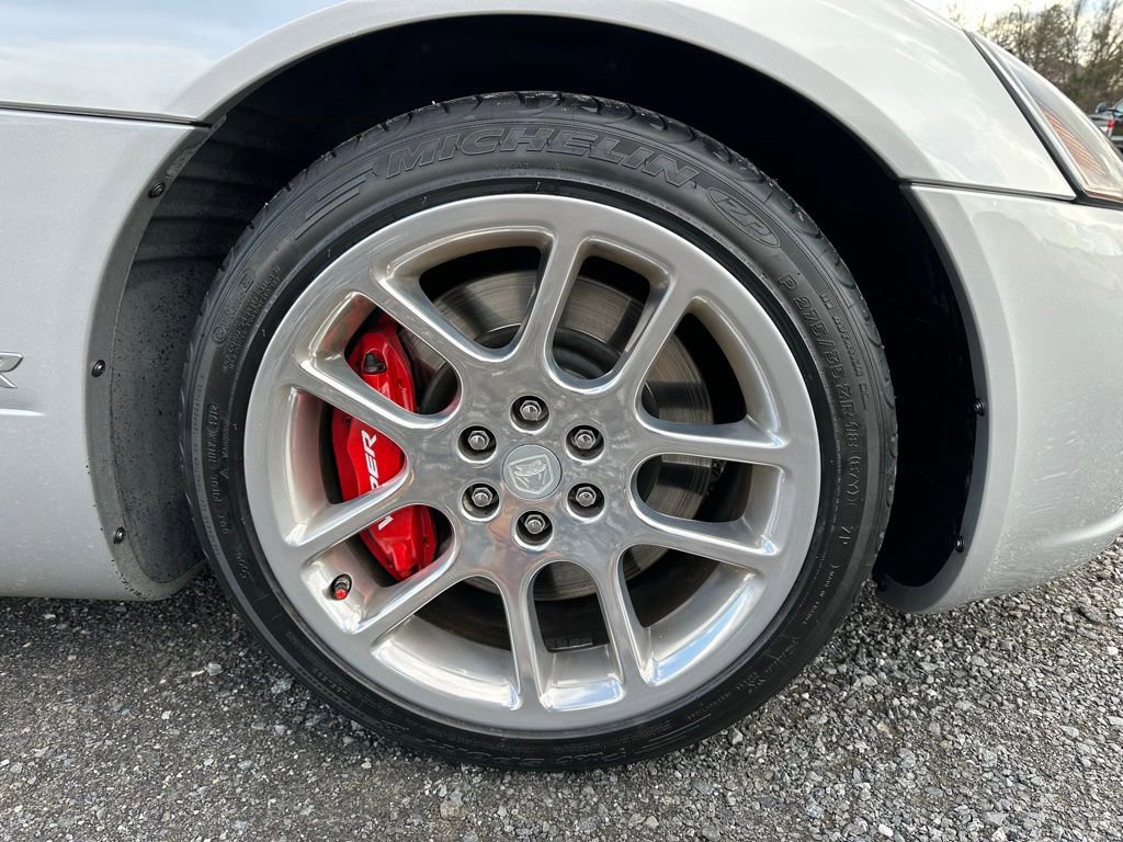 Used 2005 Dodge Viper SRT-10 RWD image 17